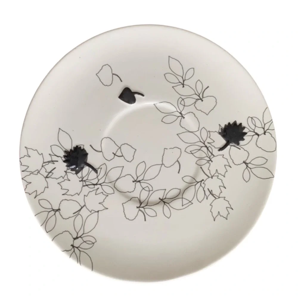 Starbucks Vintage Set of Four Cups & Saucers 2007 Retired Pattern Autumn Leaves